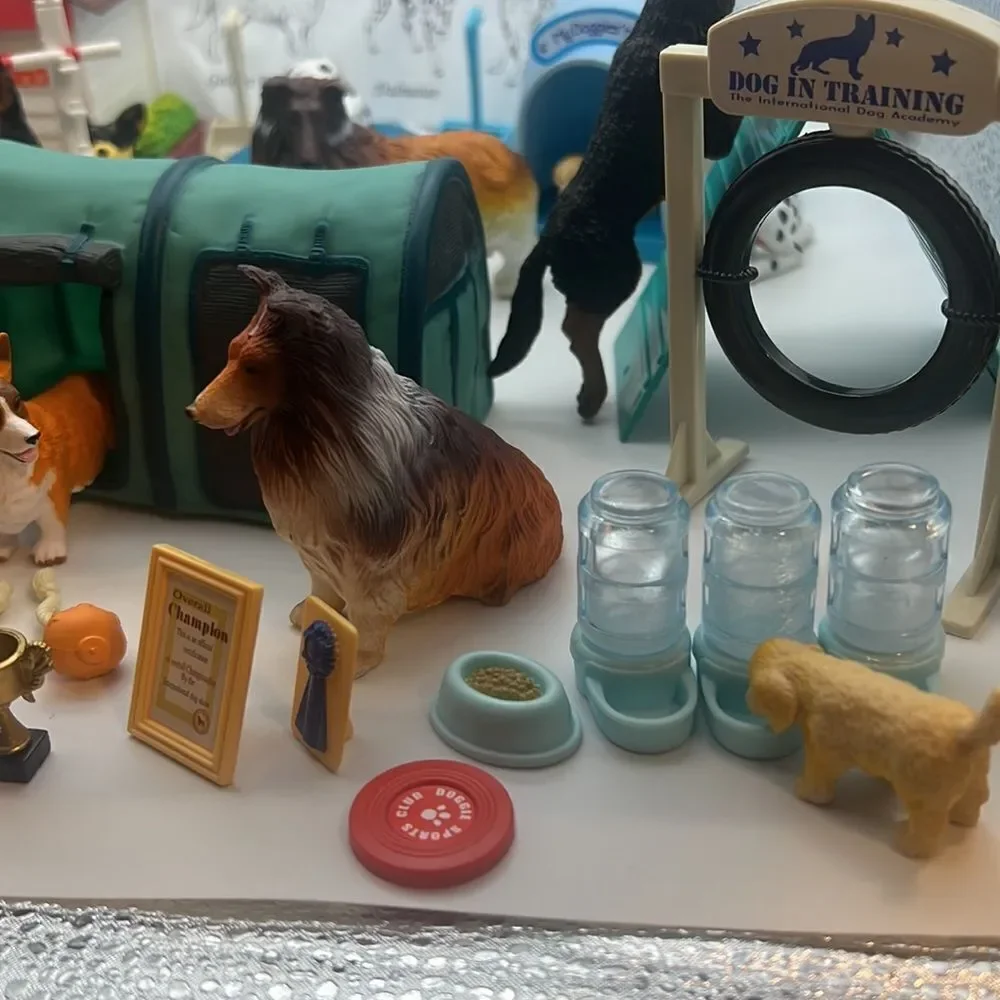Keenway dog figures